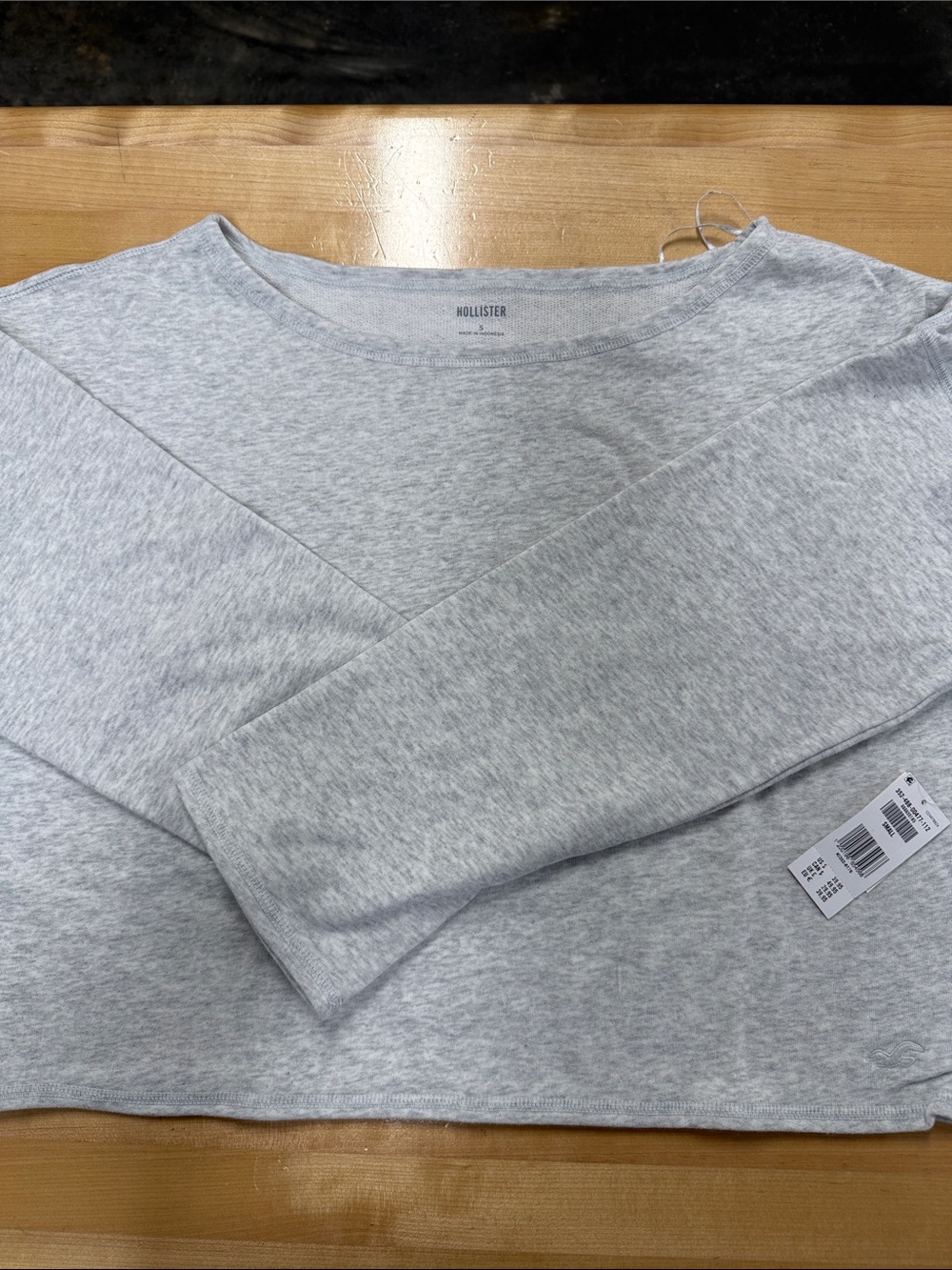 Hollister Heather Gray Cropped Crewneck Sweatshirt